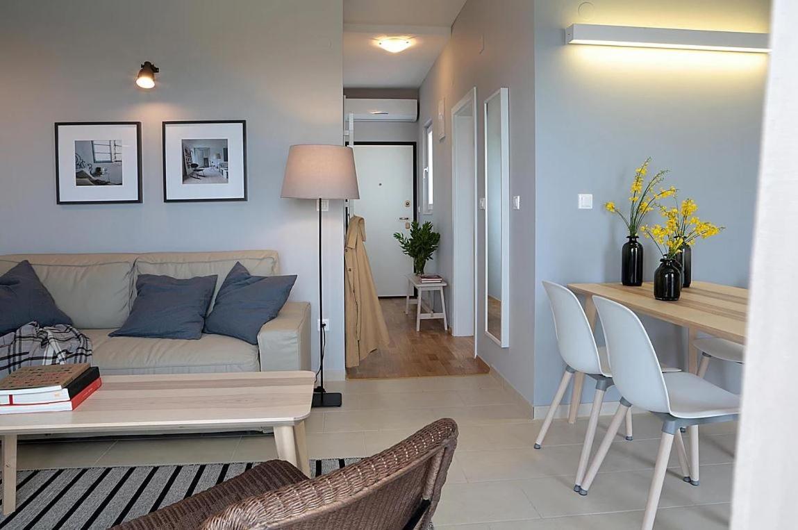 Sea Salt Apartment โนวาลยา ภายนอก รูปภาพ